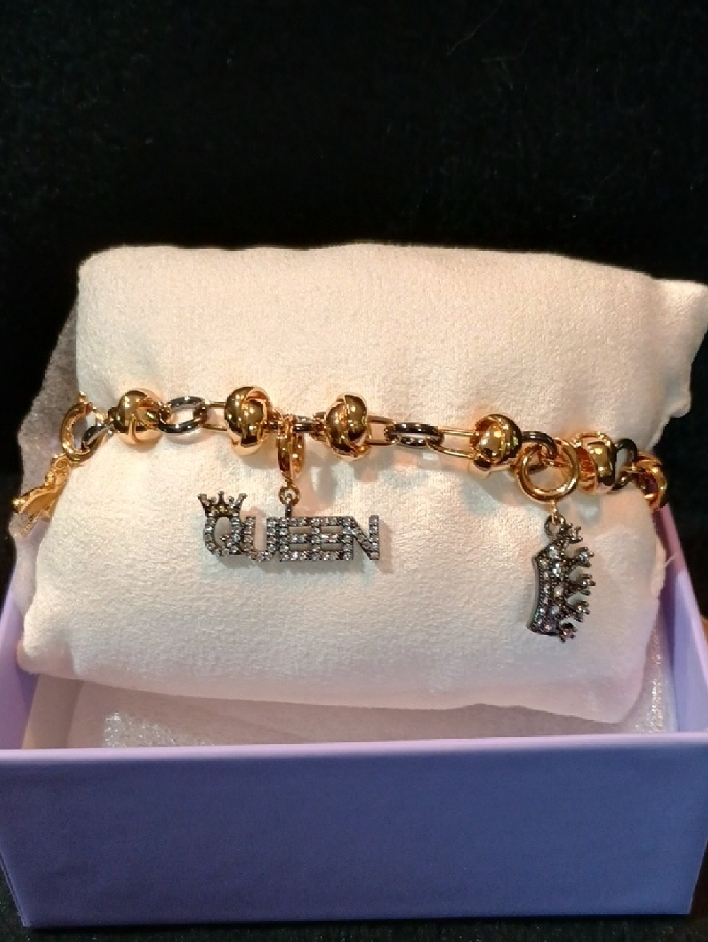 Charmelier The Queen Be Gold-Tone 'Queen' Charm Bracelet with Crown & Bee Charms